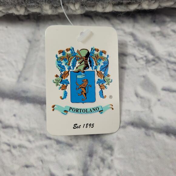 NWT Chunky Gray & Blue Pom Pom Hat by Portolano - Picture 3 of 8